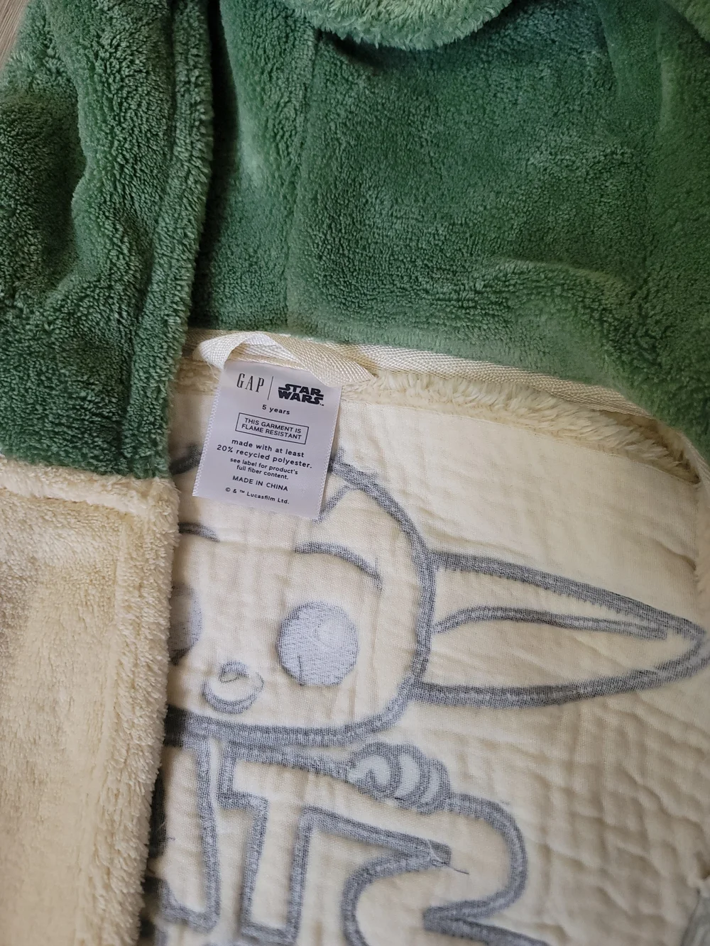 GAP Kids Star Wars Grogu Baby Yoda Plush Fleece Hooded Bathrobe Robe 5T 5 Years
